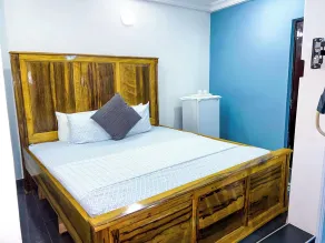 Golden Touch Executive Hotel - Room