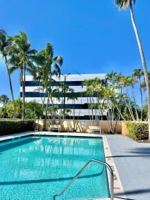 DoubleTree by Hilton Hotel West Palm Beach Airport - Piscine