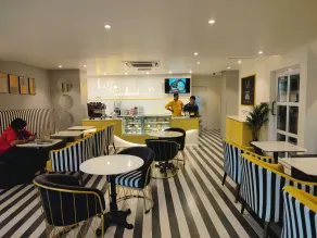 Astra Hotels & Suites - Koramangala - Restaurant