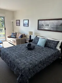 Waterfront@Waves - Room