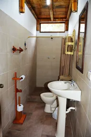 Tuzco Lodge - Bathroom