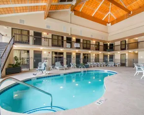 Quality Inn & Suites Ridgeland - Basseng