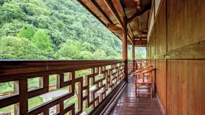 L Resident Dragon Cave Resort - Zhangjiajie - Vue de la chambre