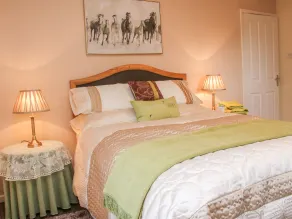 Glen Helen - Room