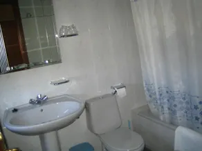 Hotel Chola - Bathroom