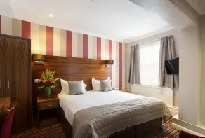 The Victoria Hotel - Room
