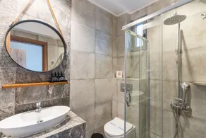 Olympus Pantheon Luxury Rooms - Bad
