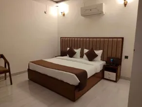 Hotel Grace Inn Nalagarh - Værelse