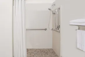 Super 8 by Wyndham Camp Springs/Andrews AFB DC Area - Salle de bain