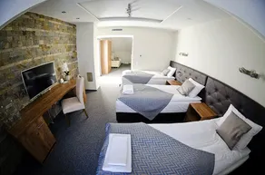 Lando - Room