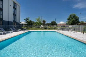 Spark by Hilton Williamsburg Historic Area - Pool