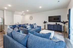 3 Mi to Wilson! Sleek Townhome w/ Screened Porch - Interiør