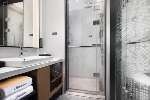Hampton by Hilton Xiamen Tong'an Chengnan - Bathroom