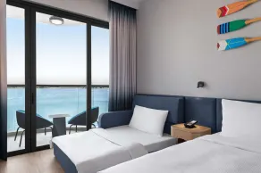 Hampton by Hilton Marjan Island - Room