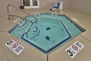 Holiday Inn & Suites Albuquerque Airport by IHG - Pool