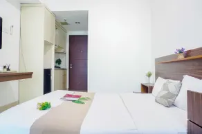 Studio Room Apartment At Grand Dhika City Near Jatimulya Lrt Station - Værelse