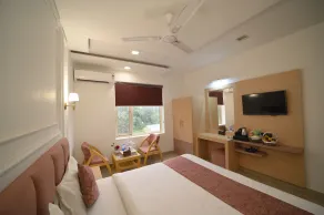 Hotel Royal Rosette Lake View BHIMTAL - Camera