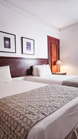 Metropolitan Hotel - Room