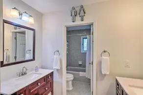 Brevard Home w/ Panoramic Lake & Mountain Views! - Interiør