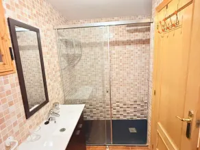 Charming Bungalow Rental in Alcalá de la Selva, Spain - Salle de bain