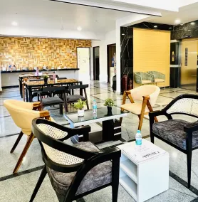 Namaha Stays - Restaurante