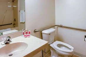 Econo Lodge Menomonie On The Bay - Salle de bain