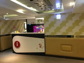 R8 Eco Hotel - Reception
