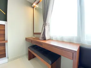 Comfort 1BR at LRT City Jatibening Apartment - Værelse
