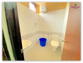 Makati Hotel Cibitung - Bathroom