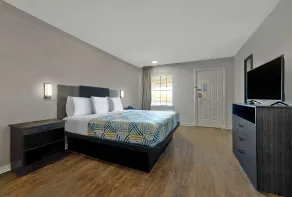 Studio 6-Denton, TX - UNT - Room
