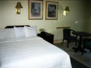 Inn at Arbor Ridge Hotel and Conference Center - Chambre