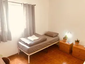 Al Yakhour Hostel - Chambre