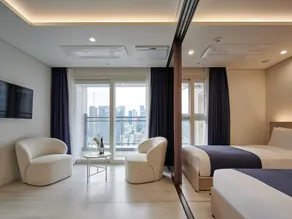 Hotel The Botanik Sewoon Myeongdong - Room