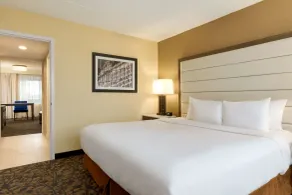 Embassy Suites by Hilton Boston Waltham - Chambre