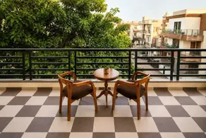 Lime Tree Luxurious 3BHK Serviced Apartment Near Medanta - Vista dalla camera