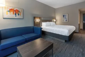 Holiday Inn Express & Suites Vaughan-Southwest by IHG - Habitación