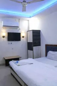Radha Krishna Guest House  - Rum