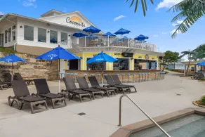 Coconuts RV Resort - Restaurant