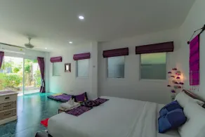 Luxurious 10-Bedroom Villa with Private Pool in Chalong, Phuket - Room