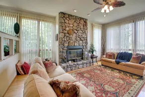 Lake Ouachita Vacation Rental w/ Community Pool - Innenbereich