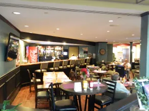 Capital Plaza Hotel - Restaurant