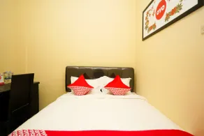 OYO 998 La'ana Residence Syariah - Værelse