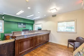 HomeTowne Studios by Red Roof Orlando - Casselberry - Hall