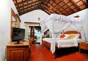 Punnamada Resorts - Room