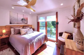 Charming Retreat at Famous Palm Beach Outdoor Spa till 8 Walk to Ocean beach - Zimmer