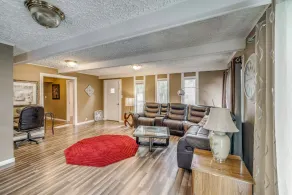 Quiet 5BR Home w/ Deck Outside Detroit - Interior