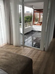 Aristocrat Hotel - Room