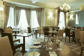 Burn Hall Hotel - Restaurant