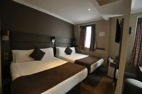 Brunel Hotel - Room