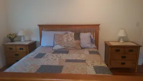 Locust Tree Bed and Breakfast LLC - Chambre